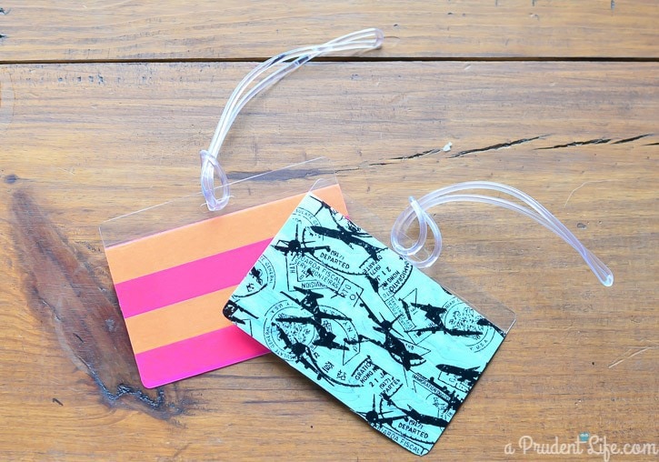 These 5 minute luggage tags would make great gifts!