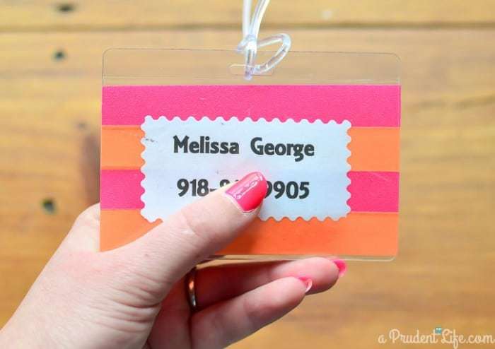 These 5 minute luggage tags would make great gifts!