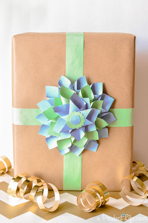 Paper Dahlia DIY Gift Topper Made with Dollar Tree Materials #ad #ValueSeekersClub