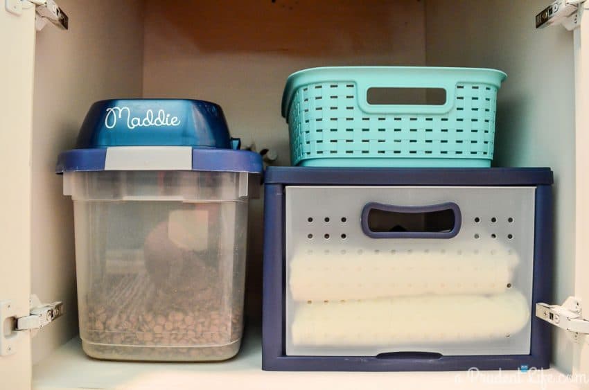 Great tips for organizing pet supplies!