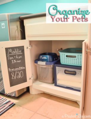 Great tips for organizing pet supplies!