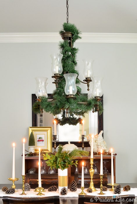 Dining Room Christmas Decor