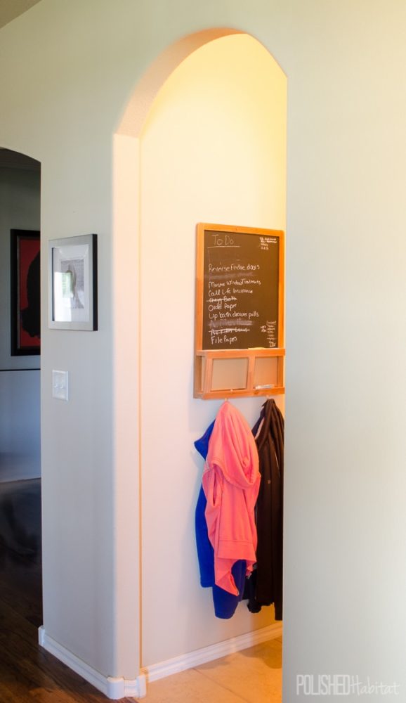 Mini-Mudroom BEFORE