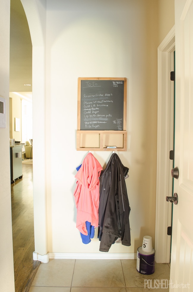 Mini-Mudroom BEFORE