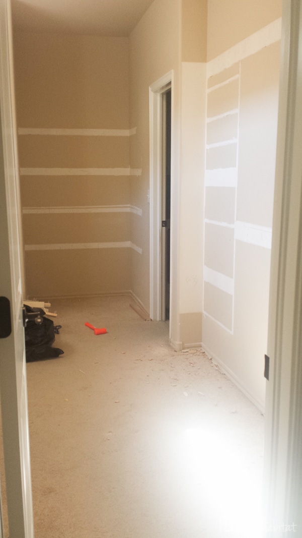 Master Walk In Closet Empty-3