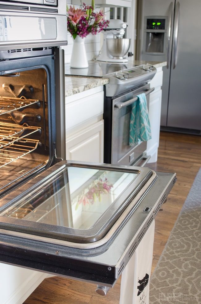 Oven door after glass clean