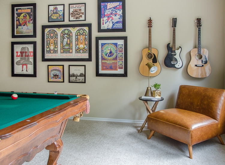 Decorating a Game Room - Ideas with a Pool Table