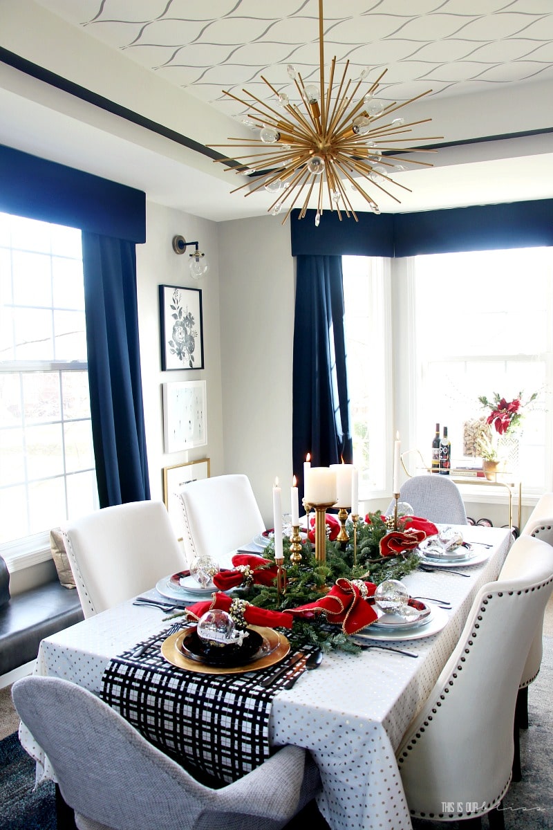 How to Create a Luxe for Less Christmas Table - 6 Money-saving tips for a beautiful holiday table!