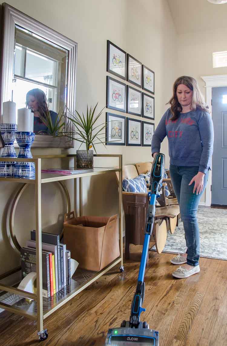 Vacuuming wood floors - pet hair