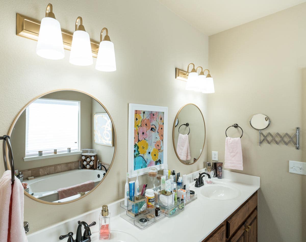 How to Organize The Bathroom Counter & Tub Surround - Polished Habitat