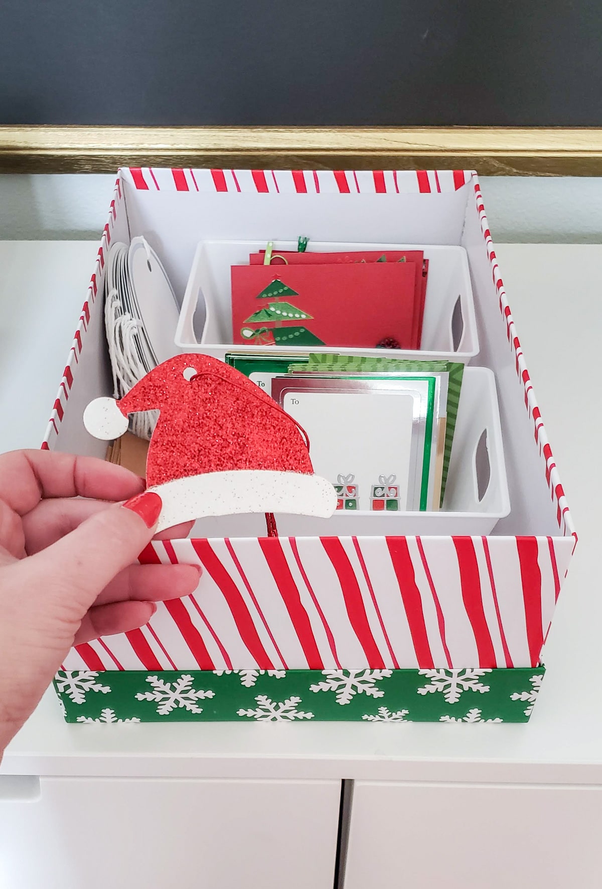 How to organize Christmas Gift Tags 