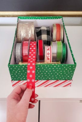 How to store Christmas ribbon