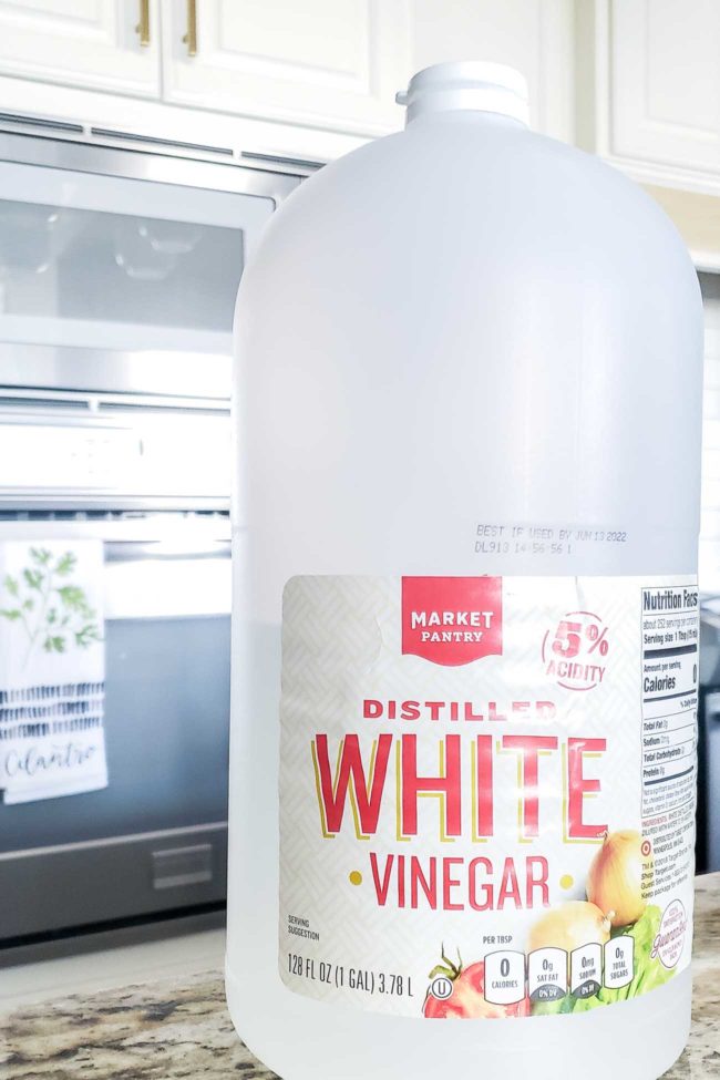 White vinegar on counter